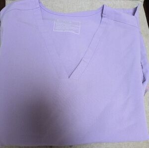 Figs lavender Dew Two Pocket Scrub Top